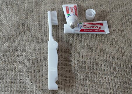 25 Adet Arastana Diş Seti Poşetli Otel Tipi Diş Fırçası Katlanır Diş Fırçası ve 10 gr Diş Macunu