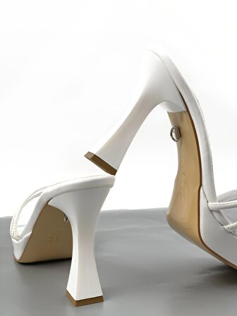 Basskan Beyaz Fonn Platform Topuklu Bilekten Sarmalı Biyeli Ayakkabı