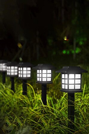 2 Adet Güneş Enerjili Sokak Lamba Tasarımlı Solar Bahçe Aydınlatması