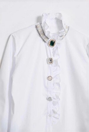 Kadın Beyaz İnci Ve Taş İşleme Detaylı Fırfırlı Dik Yaka Gömlek