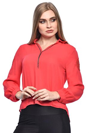Uzun Kollu Nakış ve Taş Detaylı Düğmeli Kırmızı Kadın Gömlek