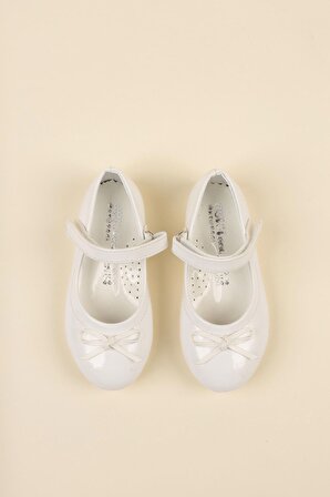 Bıyık Fiyonk Beyaz  Bebe Ayakkabı