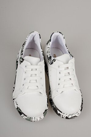 Bağcıklı Beyaz Spor Ayakkabı