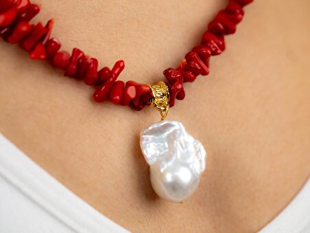 Kırmızı mercan ve barok incili pendant kolye