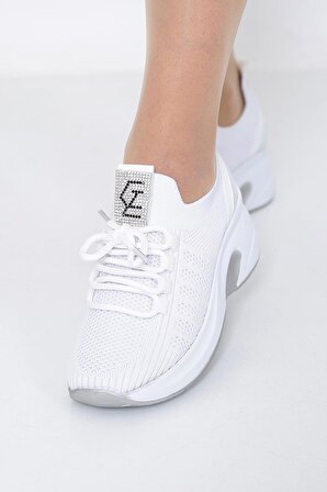 Kadın Beyaz Renk Gizli Topuk Rahat Kalıp Bağcıklı Spor Ayakkabı LDY-385