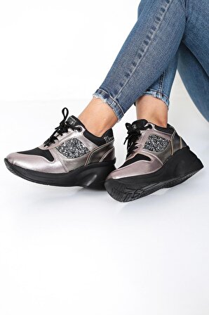 Kadın Platin-Siyah Renk Taşlı Gizli Topuk Rahat Kalıp Bağcıklı Sneaker Ayakkabı LDY-390
