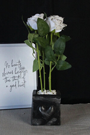 Çiçek Taş Gümüş Gölgeli Saksı Kalp Desenli Beyaz Güller 4 Adet Yapay