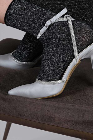 Modabuymus Gümüş Saten Taşlı Stiletto Bilekten Bantlı Gri Topuklu Ayakkabı - Honey