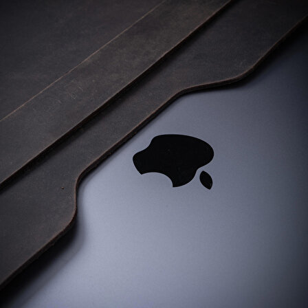 minimal X Apple 13 inç Macbook Kılıfı - Gerçek Deri ve El Yapımı - Minimalist Tasarım - Kestane Kahverengi