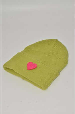 Mottomia Yılbaşı Özel Koleksiyonu Pembe Kalp Figürlü Fıstık Yeşili Renk Unisex Erkek/Kadın Bere