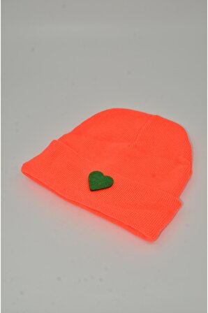 Mottomia Yılbaşı Özel Koleksiyonu Yeşil Kalp Figürlü Neon Turuncu Renk Unisex Erkek/Kadın Bere
