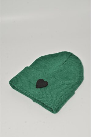 Mottomia Yılbaşı Özel Koleksiyonu Siyah Kalp Figürlü Açık Yeşil Renk Unisex Erkek/Kadın Bere