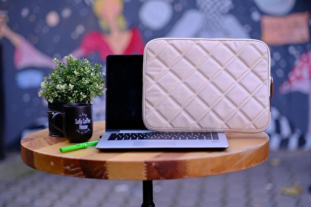 MettBag Macbook Air Pro 13.3 " & 14 " Inç Laptop Kılıfı Bej