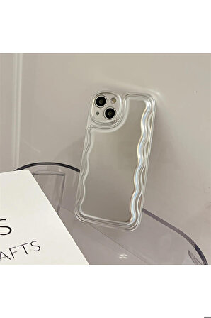 Iphone 15 Uyumlu Zigzaglı Puffer Gümüş Renk Parlak Telefon Kılıfı