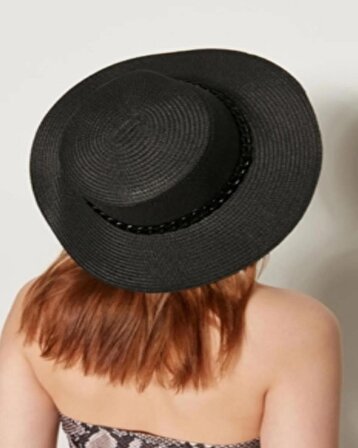 Kadın Siyah Zincirli Geniş Hasır Şapka