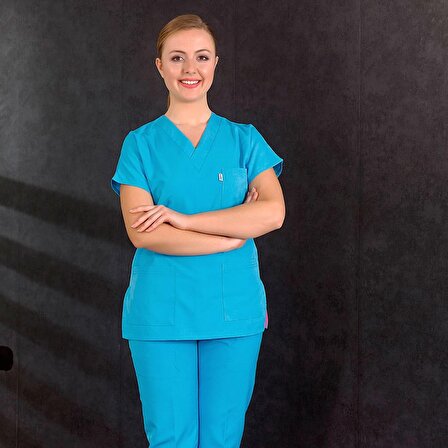Turkuaz Doktor Hemşire Forması Medikal Forma Cerrahi Takım İnce Kumaş