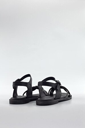 Siyah Deri Kadın Sandalet