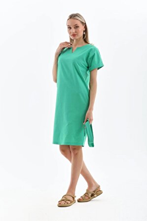 Kadın Çağla Yeşili V Yaka Detaylı Yarasa Kısa Kol %100 Pamuk Yazlık Mini Elbise