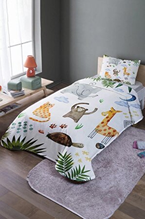 Çocuk&Bebek OdasıMaceracı Safari Desenli Tek Kişilik Yatak Örtüsü Ve Pike Takımı