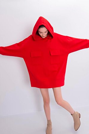 Kırmızı Sweatshirt: Enerji Dolu Stilin Anahtarı