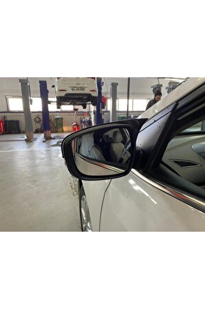 Hyundai i30 Batman Yarasa Ayna Kapak Parlak Siyah