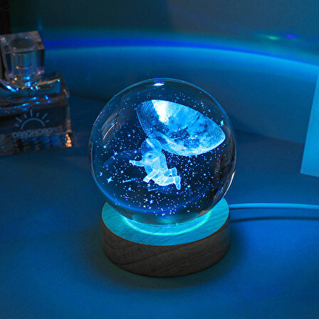 Dekoratif Uçan Astronot Tasarımlı Ahşap altlıklı Işıklı Cam Küre