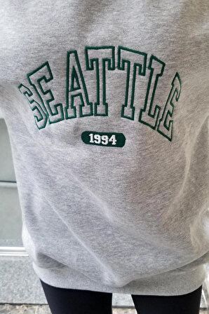 Gri Oversize Kadın Sweatshirt Seattle Nakışlı Üç Iplik