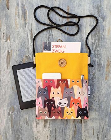 Askılı Kitap / Tablet / Ebook Çantası – Kılıfı ( Kedi Sarı )