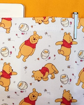 Askılı Kitap / Tablet / Ebook Çantası – Kılıfı ( Winnie The Pooh )