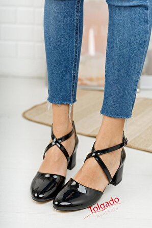 Tolgado Tolgado Kadın Siyah Rugan Çapraz Model Topuklu Klasik Ayakkabı