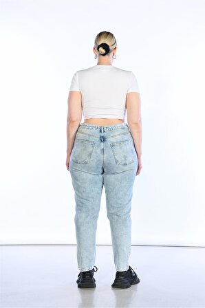 Büyük Beden Açık Mavi Yüksek Bel Lazer Detaylı Mom Jeans