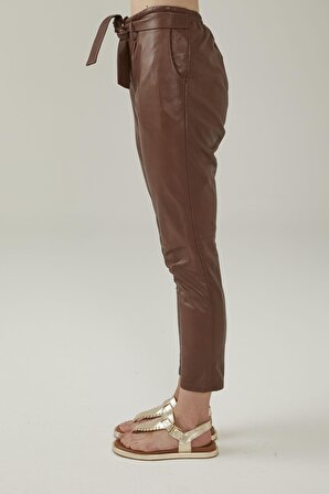 Kahverengi Kadın Havuç Kesim Deri Pantolon