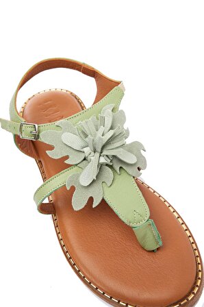 Yeşil Çiçekli Parmak Arası Deri Kadın Sandalet