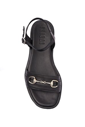 Siyah Metal Detaylı Deri Kadın Sandalet