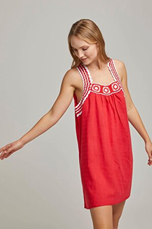 Kırmızı Şile Bezi Beyaz İşlemeli Askılı Kolsuz Salaş Yazlık Astarsız Plaj Pamuklu Elbise