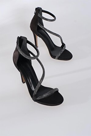 Kadın Taşlı Çapraz Bantlı Arkası Fermuarlı Saten Topuklu Ayakkabı Siyah Saten