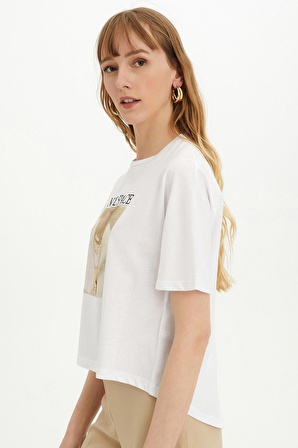 Sherin Kadın Beyaz Baskılı Sırt Dekolteli T-shirt SWT4408BY