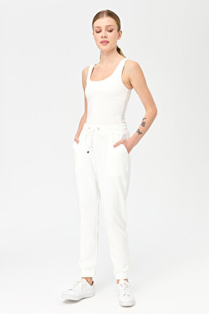 Kadın Paça Arkası Lastikli Cepli Eşofman Pantolon Beyaz