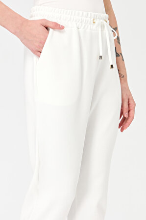 Kadın Paça Arkası Lastikli Cepli Eşofman Pantolon Beyaz