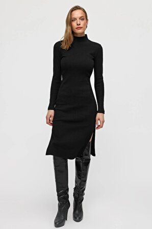 Düz Renk Yarım Boğazlı Fitilli Elbise-Siyah
