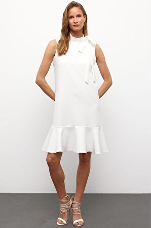 Muni Muni Düz Renk Yaka Detaylı Elbise-Beyaz