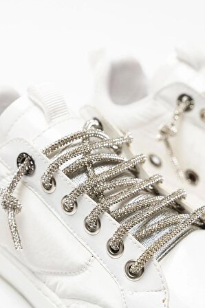 Beyaz Kadın Sneakers Taşlı Ip Bağcıklı Paraşüt Look Spor Ayakkabı