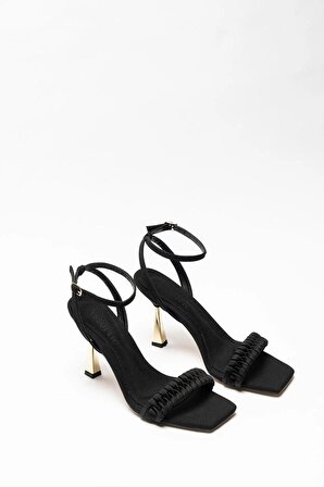 Siyah Kadın Örgü Detaylı Gold Topuk Bilekten Bağlamalı Topuklu Abiye Ayakkabı Alina