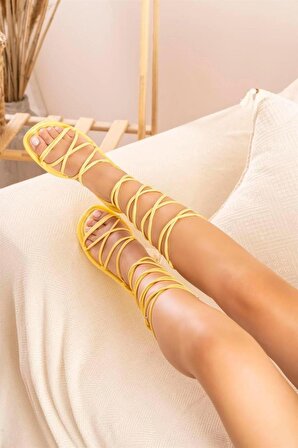 Sarı Kadın Bağlamalı Yumusak Taban Sandalet