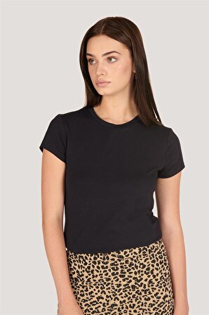 P-004953 - Kadın Sıfır Yaka Kısa Kollu Örme T-shirt - SİYAH