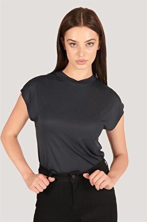 P-004932 - Kadın Kısa Kollu Yüksek Yaka Örme T-Shirt - LACİVERT