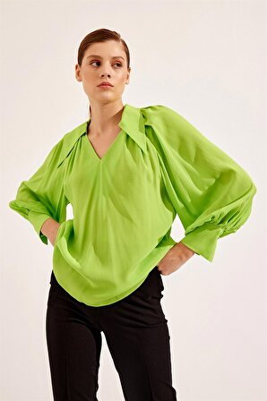 Yeşil Yaka Detay Rahat Kesim Bluz