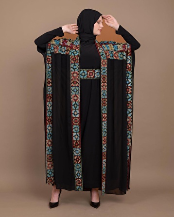 Geniş Kollu Oversize Kalıplı Geleneksel Kalın Nakışlı Kadın Abaya Freesize C100013