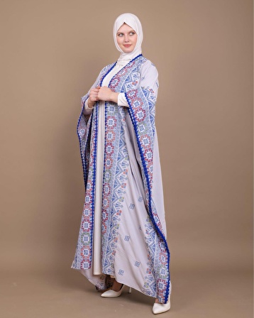 Kısa Kollu Oversize Kalıplı Geleneksel Kalın Nakışlı Kadın Beyaz Geniş Abaya Freesize C100015