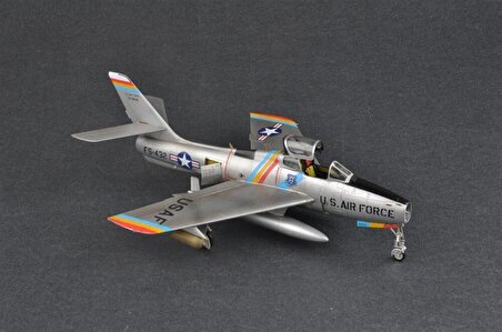 HobbyBoss 81726 1/48 F-84F Thunderstreak Savaş Uçağı Demonte Plastik Maketi